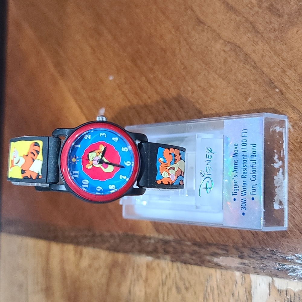 Disney Tiger watch - Picture 1 of 6